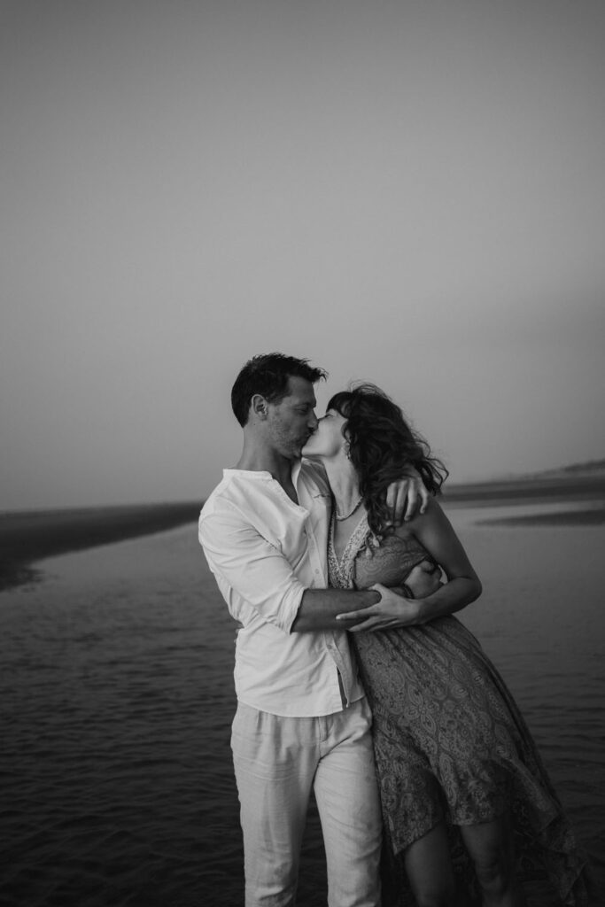 Séance photo engagement à la plage - Belgique