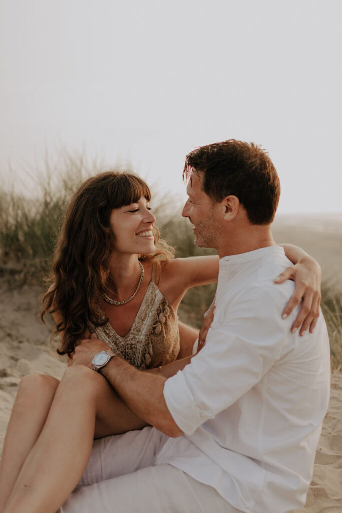 Séance photo engagement à la plage - Belgique